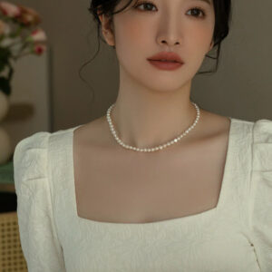 Natural Freshwater Pearl Necklace Women's 2024 New Popular Baroque Chain