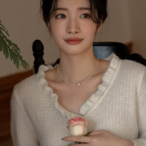 Light Small Pearl Necklace Female