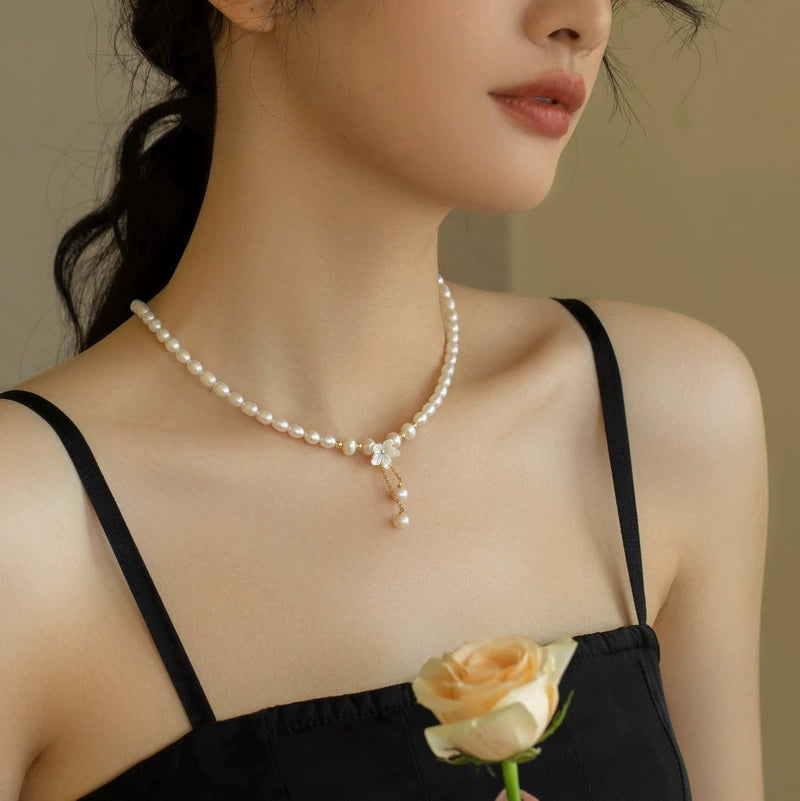 Pearl Flower Tassel Pendant Necklace Women's Chain Celebrity Accessories Tide - Image 6