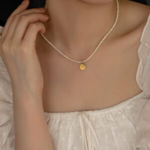 Natural pearl necklace women's design high sense of good luck chain