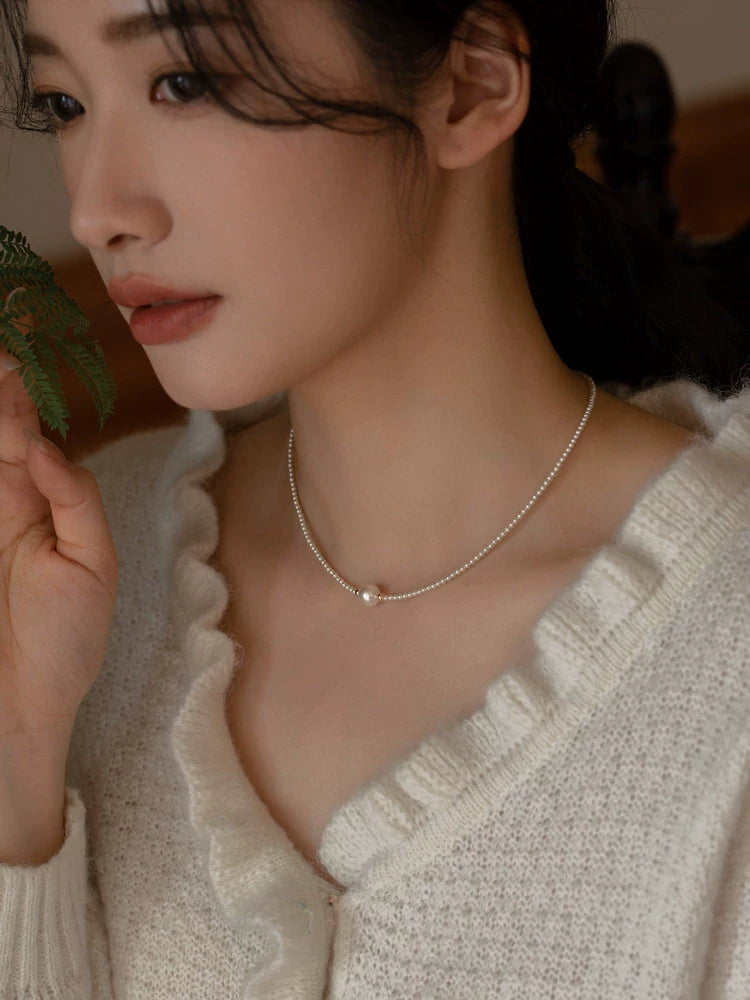 Light Small Pearl Necklace Female - Image 2